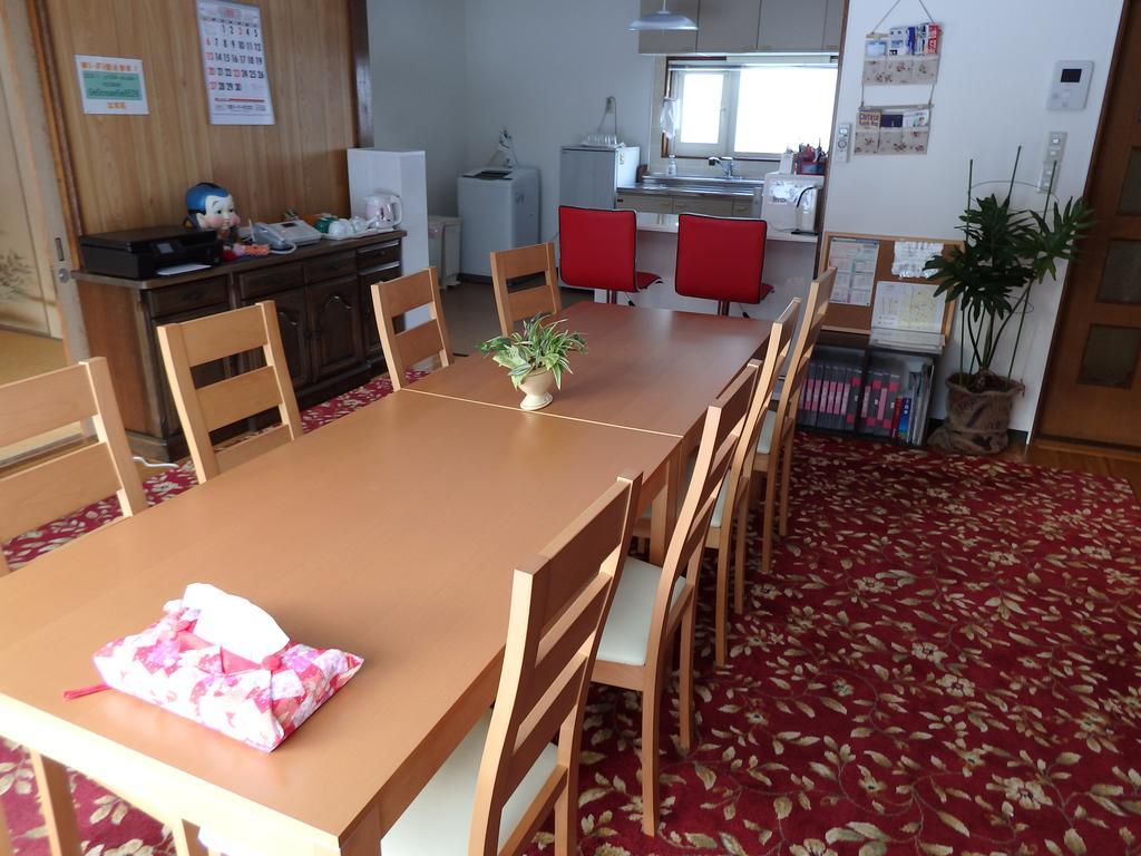 Koukaso Hotel Eniwa Buitenkant foto
